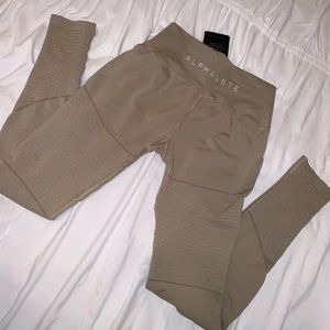 Alphalete Revival Legging